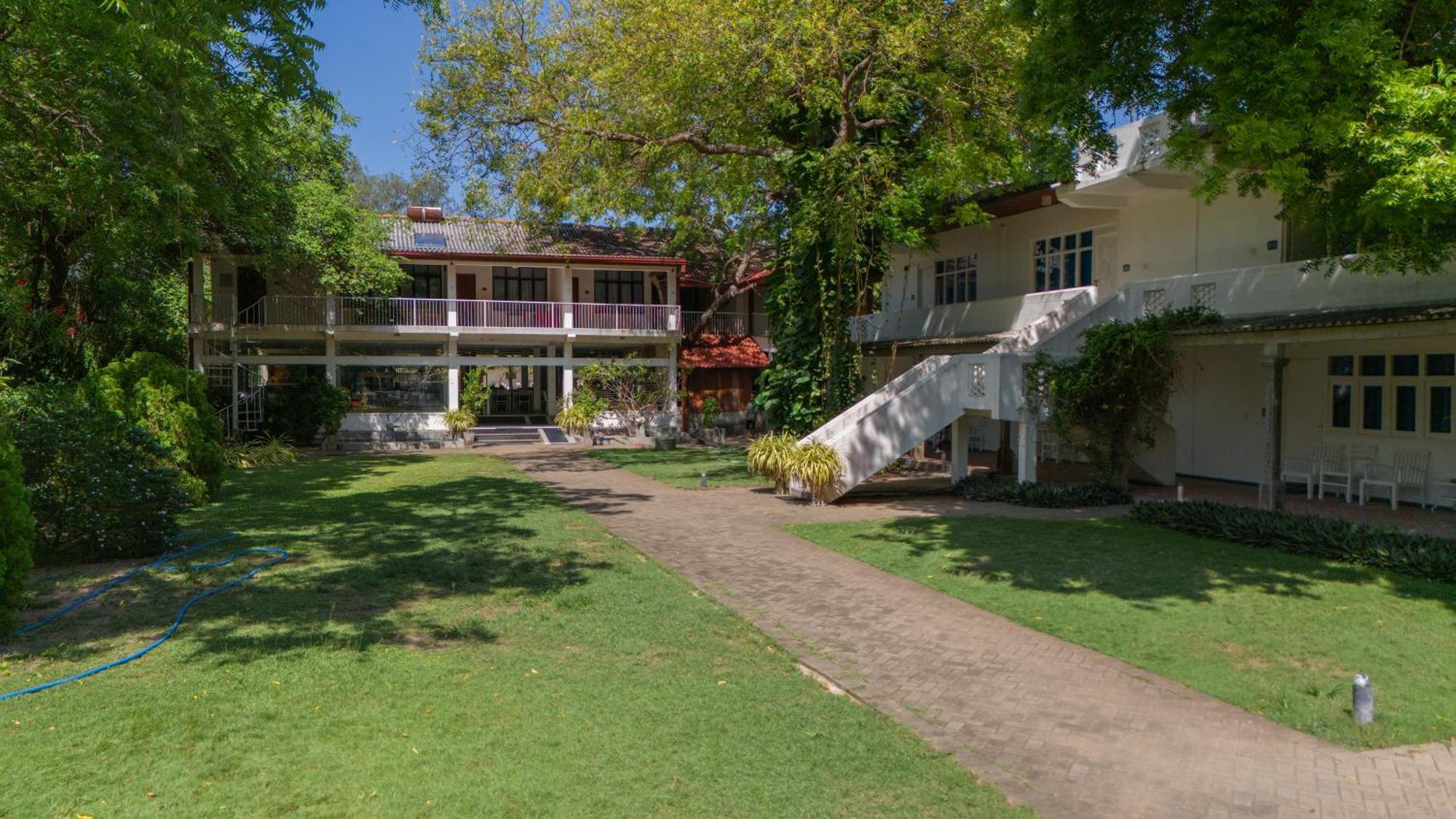 נילבלי Pigeon Island Beach Resort And Spa מראה חיצוני תמונה